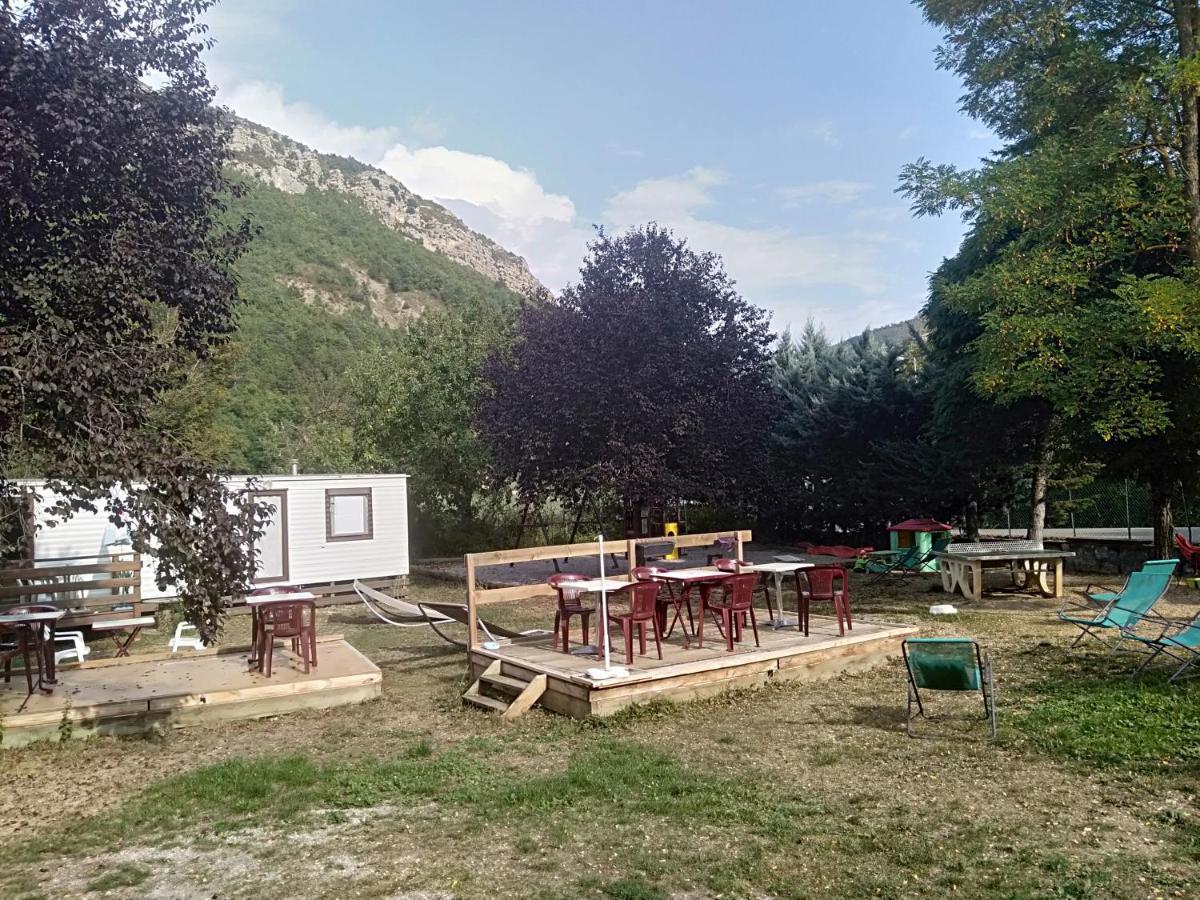Camping Du Lac Сен-Жульєн-дю-Вердон Екстер'єр фото