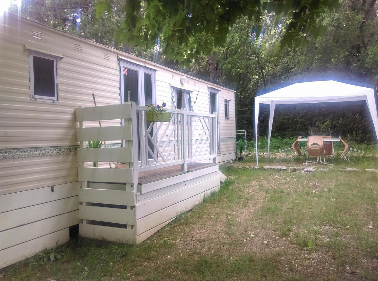 Camping Du Lac Сен-Жульєн-дю-Вердон Екстер'єр фото
